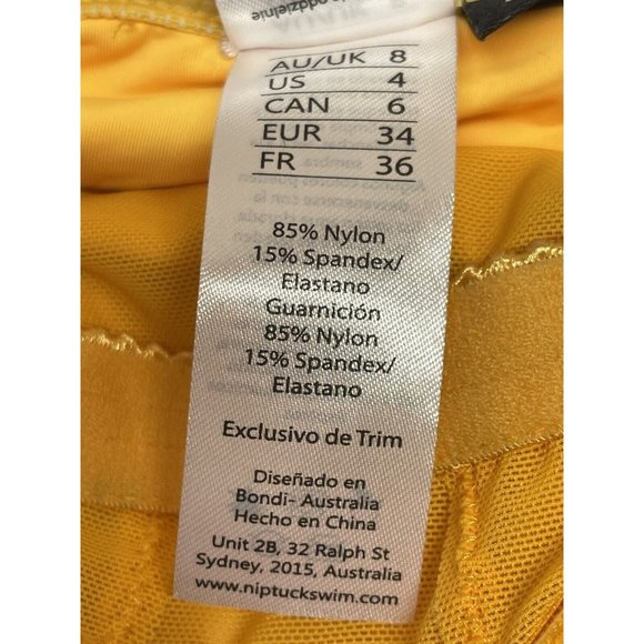 Nip Tuck Multi cup One Piece Yellow Floral Swimsuit Size 4 Rouched Side - Picture 9 of 9